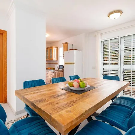 Helena By Villa Puerto del Carmen (Lanzarote)